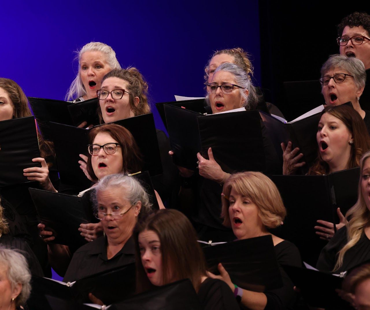 ladies singing in the gahanna community chorus